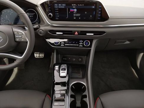 Used 2021 Hyundai Sonata SEL Plus w/ Tech Package FWD image 18