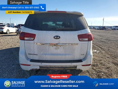 Used 2017 Kia Sedona LX w/ LX Essentials Premium Package image 8