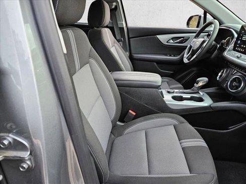 Used 2025 Chevrolet Blazer LT image 23