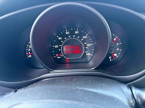 Used 2019 Kia Soul + FWD image 24