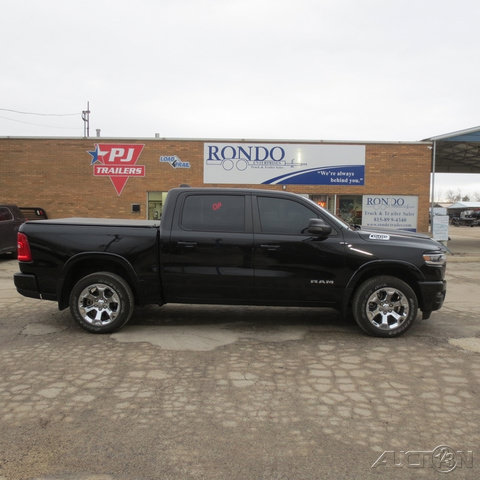 Used 2025 RAM 1500 Big Horn AWD/4WD image 1