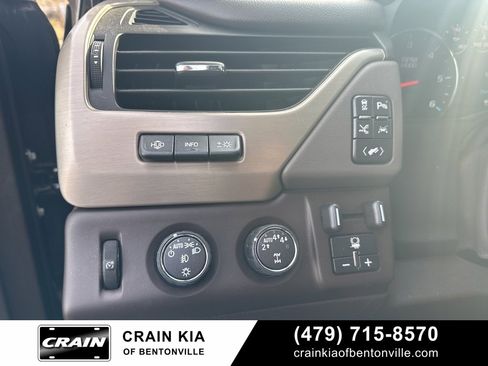 Used 2018 GMC Yukon Denali w/ Denali Ultimate Package image 17