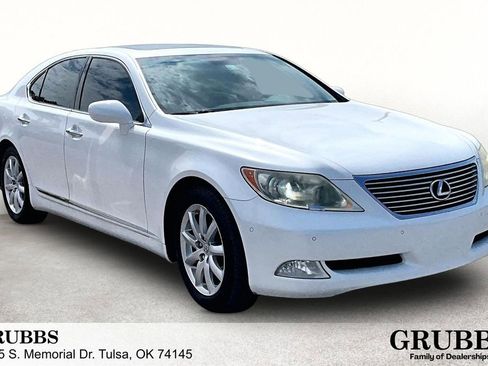 Used 2009 Lexus LS 460 RWD image 1