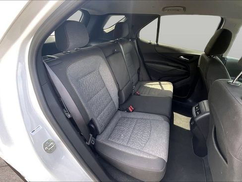 Used 2024 Chevrolet Equinox LT FWD image 27
