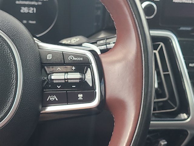 Used 2022 Kia Sorento SX AWD/4WD image 19