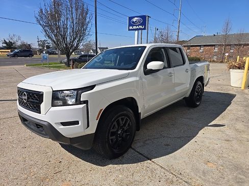 Used 2022 Nissan Frontier SV image 5