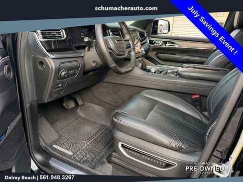 Used 2023 Jeep Grand Wagoneer Series II AWD/4WD image 12