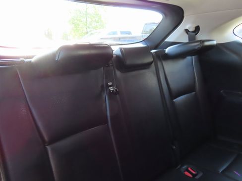 Used 2022 Toyota Highlander XLE image 46