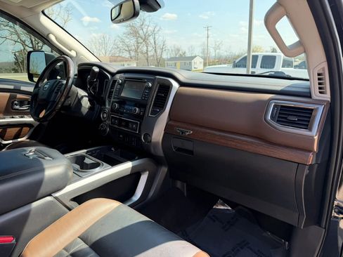Used 2018 Nissan Titan Platinum Reserve w/ Platinum Utility Package image 57
