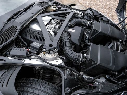 Used 2020 Aston Martin DB11 Coupe RWD image 53