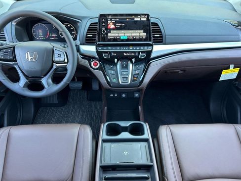 New 2026 Honda Odyssey Touring image 27