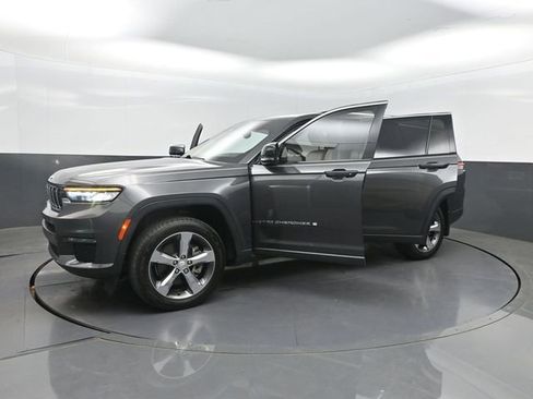 Used 2022 Jeep Grand Cherokee L Limited RWD image 33