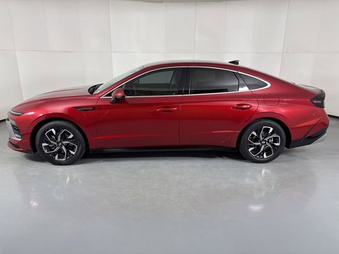 Used 2024 Hyundai Sonata SEL FWD image 5