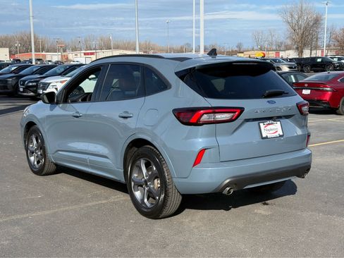 Used 2023 Ford Escape ST-Line image 5
