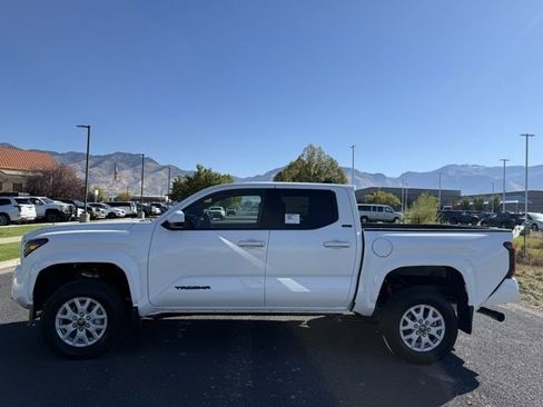 New 2025 Toyota Tacoma SR5 image 2