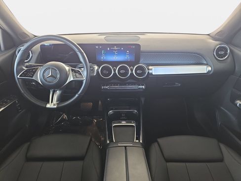 Certified 2025 Mercedes-Benz GLB 250 image 9