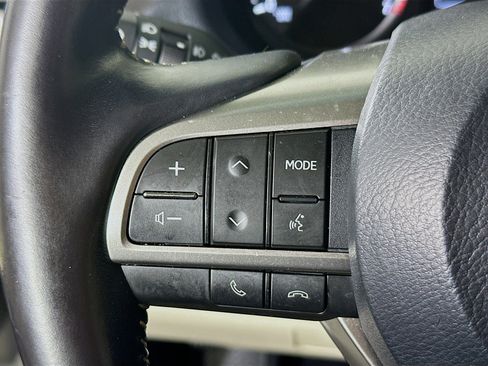 Used 2022 Lexus GX 460 Premium w/ Premium Package image 16