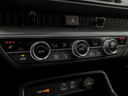 Certified 2025 Honda CR-V EX image 32