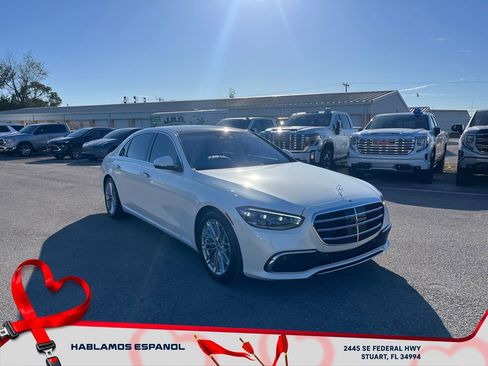 Used 2021 Mercedes-Benz S 580 4MATIC Sedan image 2