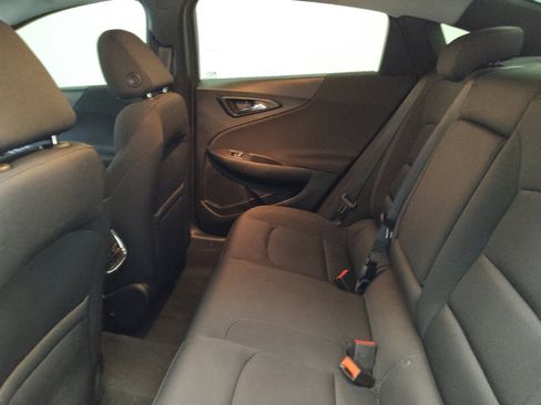 Used 2018 Chevrolet Malibu LT w/ Driver Confidence Package image 18