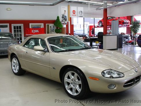 Used 2002 Jaguar XK8 Convertible RWD image 49