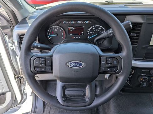 New 2026 Ford F250 XL w/ XL Chrome Package AWD/4WD image 15