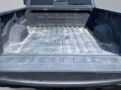 Used 2025 RAM 2500 Laramie AWD/4WD image 19