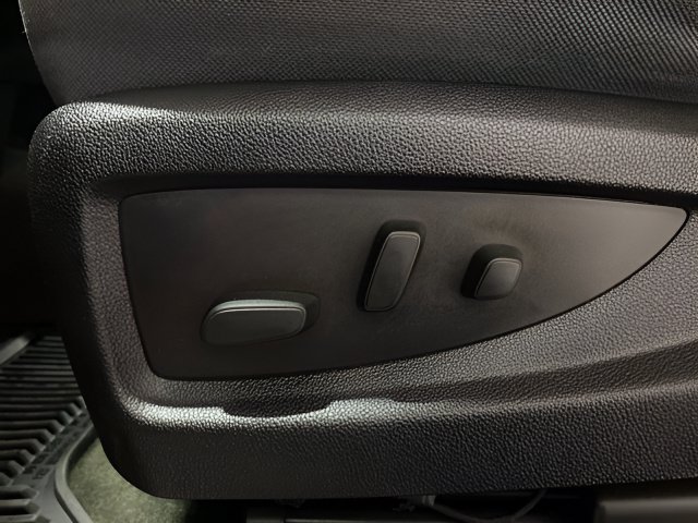 Used 2016 Chevrolet Silverado 1500 LT w/ All Star Edition AWD/4WD image 12