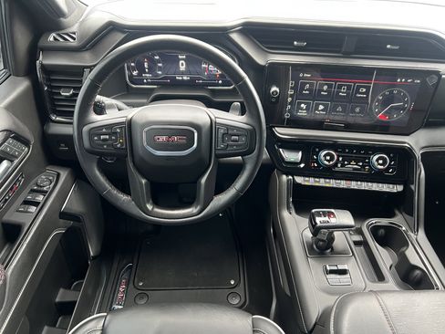 Used 2024 GMC Sierra 1500 AT4X image 32