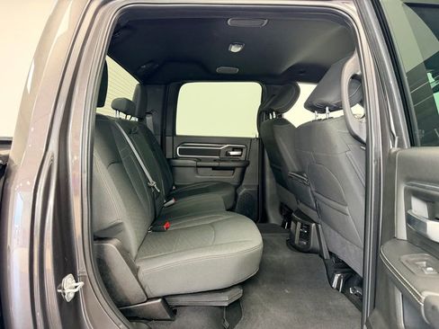Used 2025 RAM 2500 Big Horn AWD/4WD image 10