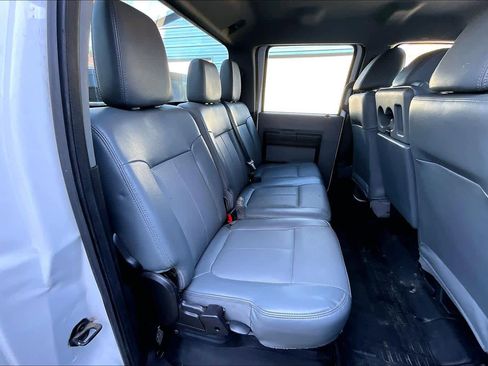 Used 2016 Ford F250 XL w/ Power Equipment Group image 19