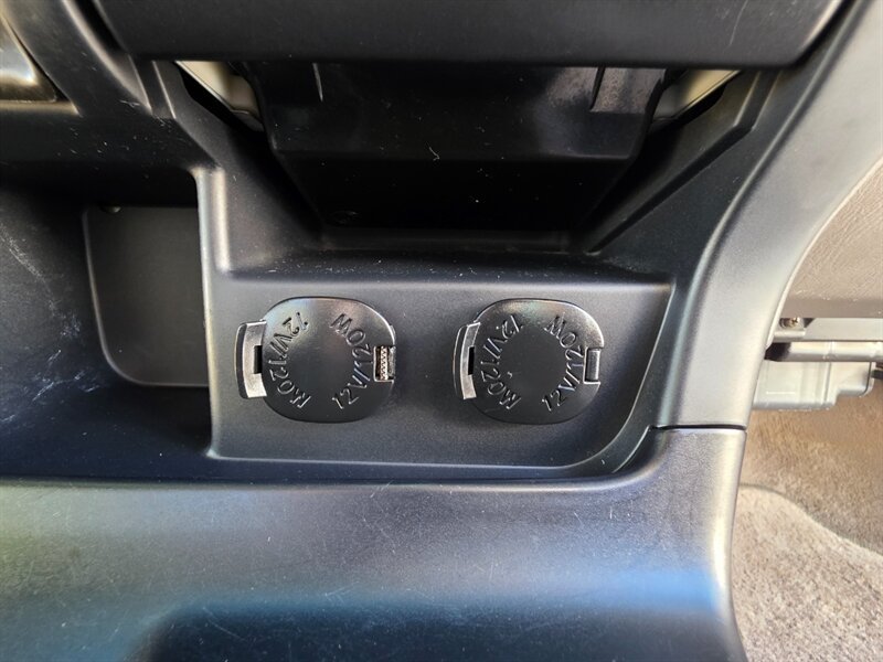 Used 2001 Toyota 4Runner SR5 AWD/4WD image 36