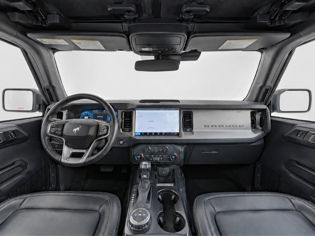Used 2025 Ford Bronco Outer Banks AWD/4WD image 14