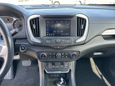 Used 2021 GMC Terrain SLE w/ Driver Convenience Package AWD/4WD image 13
