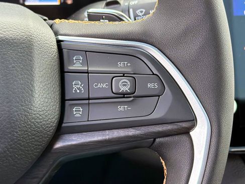 New 2026 Jeep Grand Cherokee Limited AWD/4WD image 17