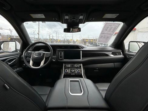 Used 2024 GMC Yukon Denali image 22
