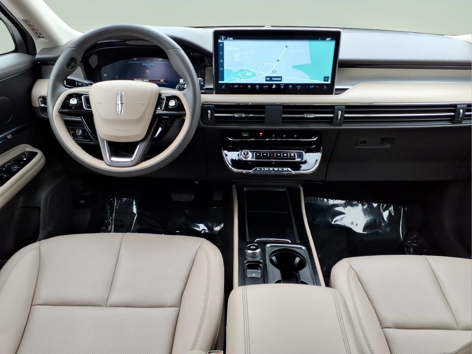Certified 2023 Lincoln Corsair AWD w/ Equipment Group 101A image 15
