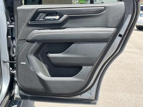 Certified 2025 GMC Yukon Elevation AWD/4WD image 24