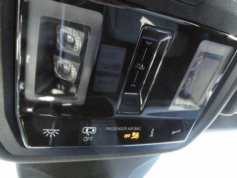 New 2025 Volkswagen ID.4 Pro S image 16