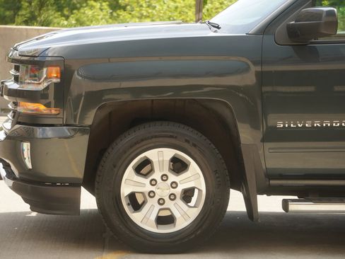 Used 2017 Chevrolet Silverado 1500 LT w/ All Star Edition AWD/4WD image 27