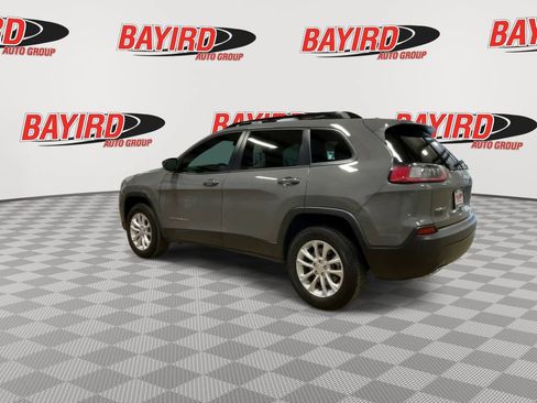 Used 2022 Jeep Cherokee Latitude Lux w/ Sun & Sound Group AWD/4WD image 6