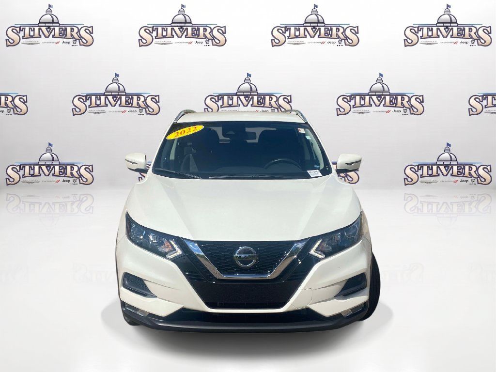 Used 2022 Nissan Rogue Sport SV AWD/4WD image 2
