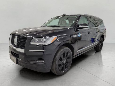 Used 2024 Lincoln Navigator L Reserve AWD/4WD image 11
