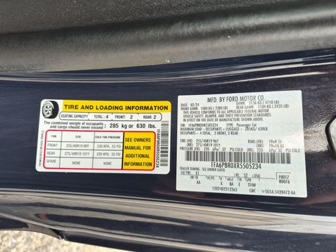 Used 2024 Ford Mustang Dark Horse image 28