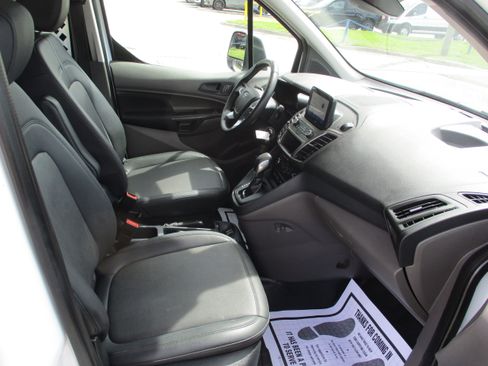 Used 2022 Ford Transit Connect XL image 17