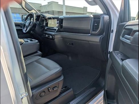 Used 2025 GMC Sierra 1500 SLT image 22