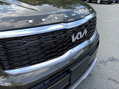 Used 2022 Kia Telluride EX image 33