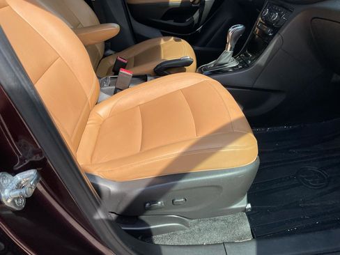 Used 2017 Buick Encore Essence FWD image 34