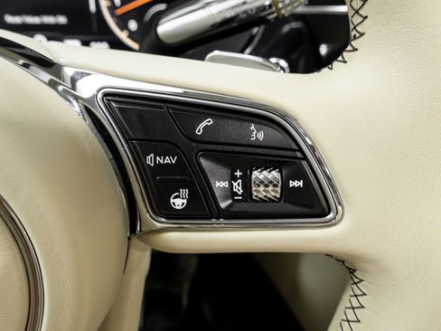 Used 2021 Bentley Flying Spur W12 image 66