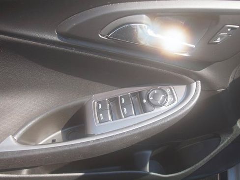 Used 2020 Chevrolet Malibu RS FWD image 8